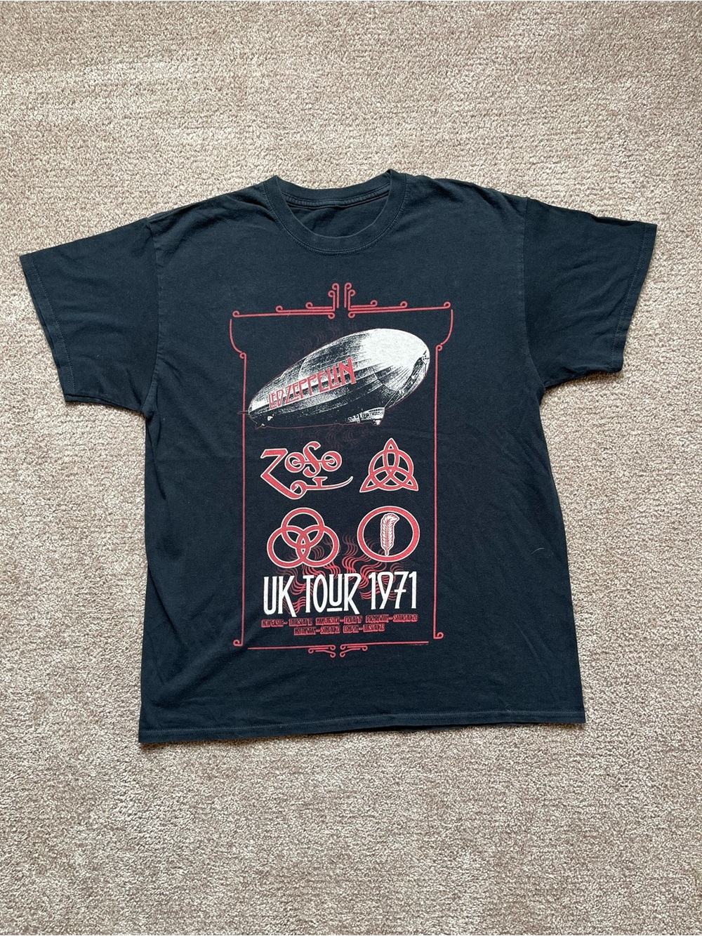 VTG 00’s / Y2K Led Zeppelin UK Tour 1971 Black Band Tee